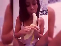 Teen Banana Suck