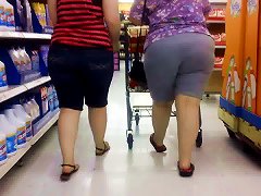Thick Whooty Booty With Bbw Wedgie Mom!